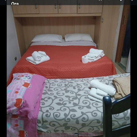 Apartamento La Casa E Pulcinella Nápoles Exterior foto