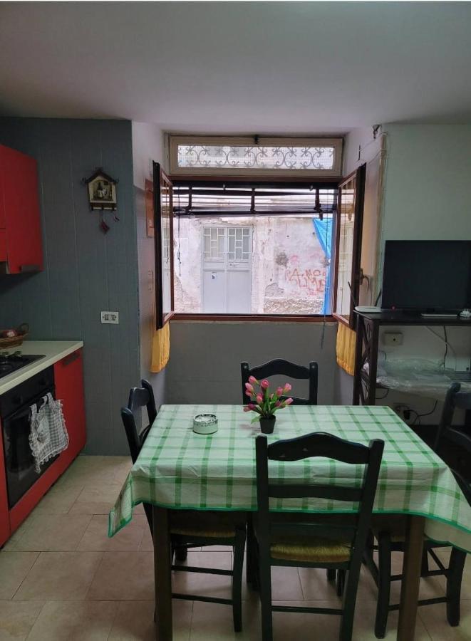 Apartamento La Casa E Pulcinella Nápoles Exterior foto